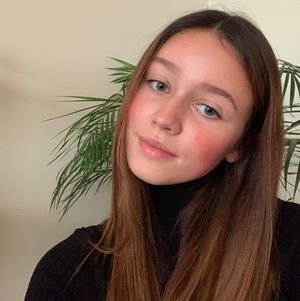 She wants to be a model