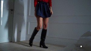 Mom Caught Me Jerking off and she helps me to Cum Quick