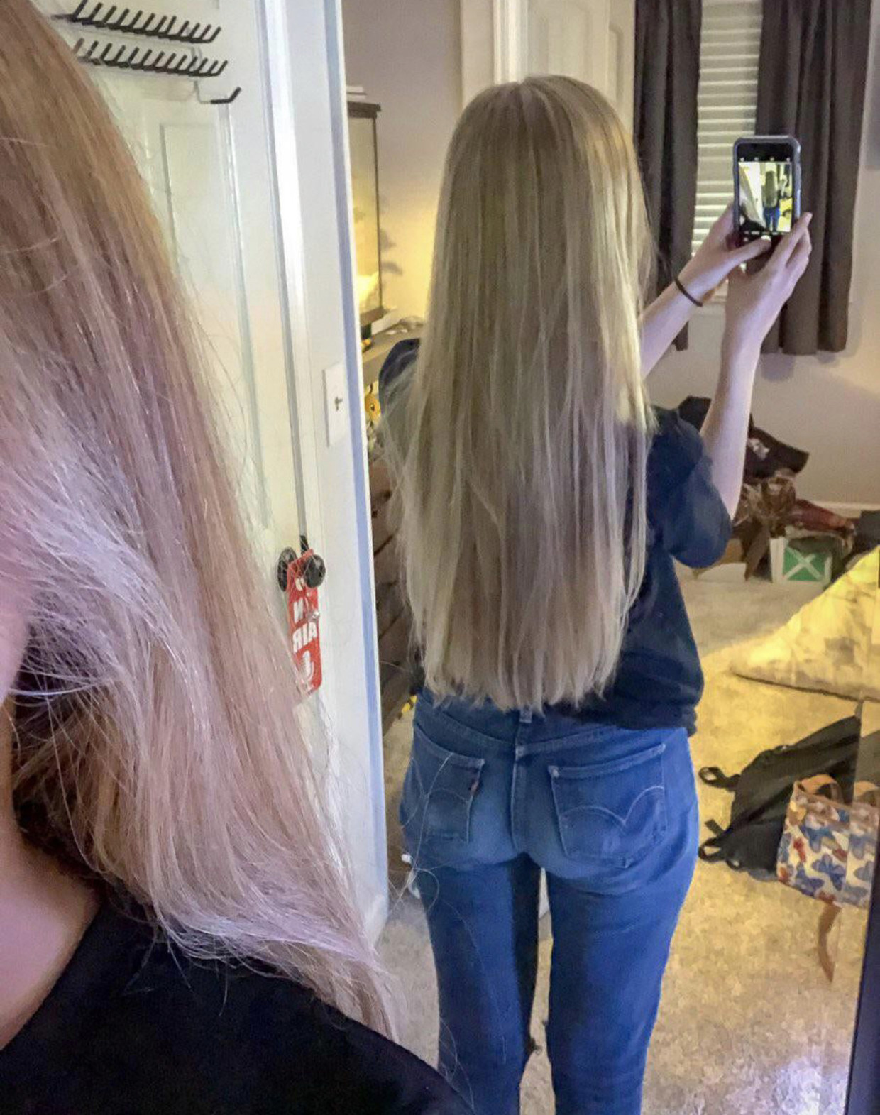 Look at Hannah’s fine tight ass