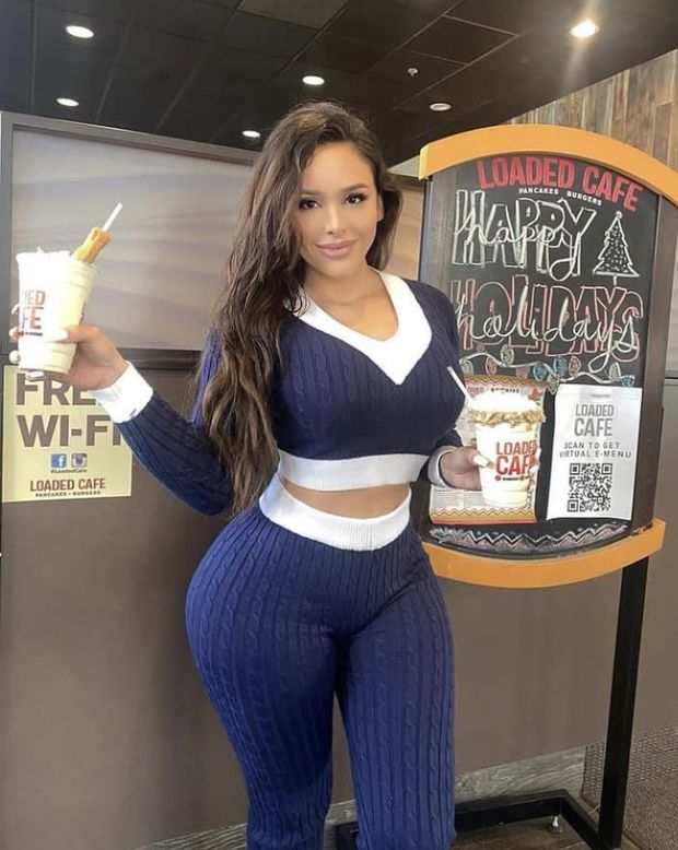 Gorgeous Latina beauty