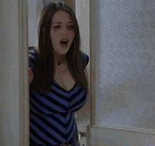 The 40-Year-Old Virgin. Busty babe breaking down & pissed.