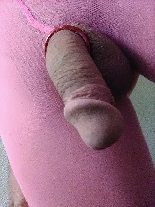 Pretty in pink? . . . & a red aluminum ring?