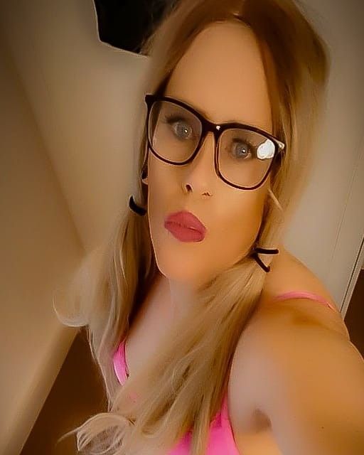 Sissy cum craving crossdressing milf
