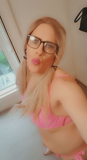 Sissy cum craving crossdressing milf