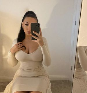 Meghan looks best in a tight dress