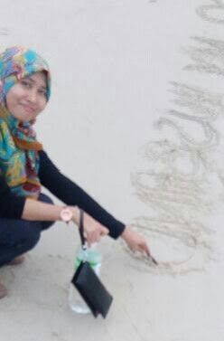 Hot Hijab MILF