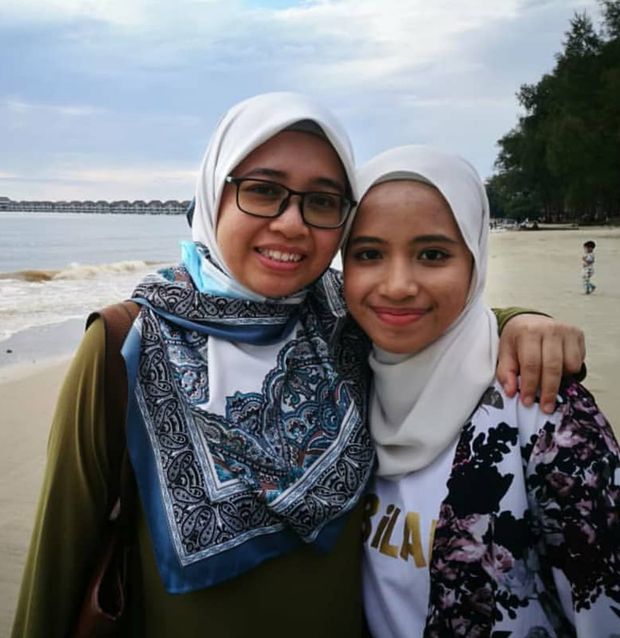 Hijab Teacher
