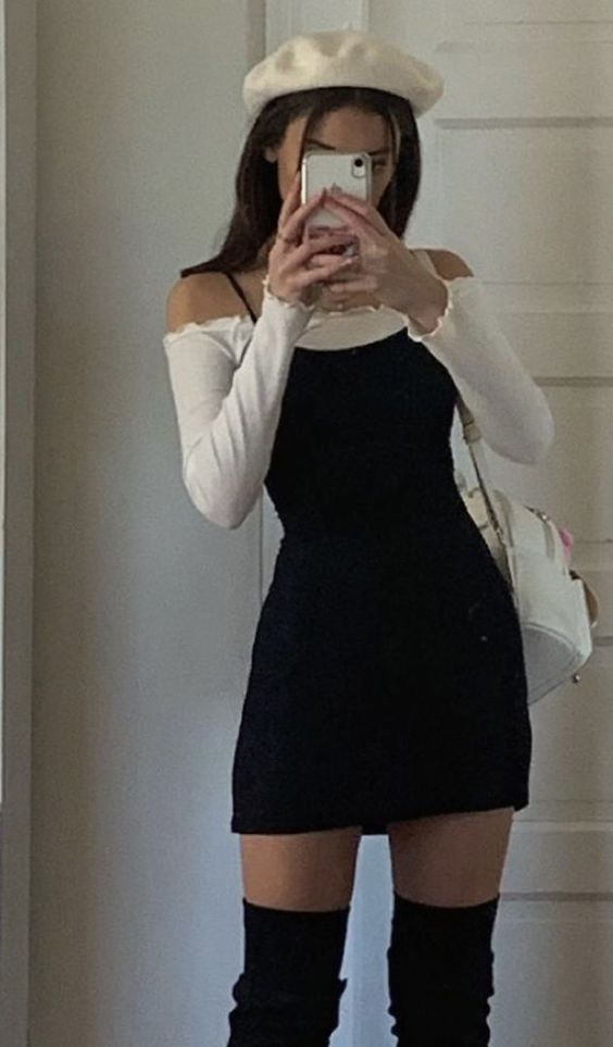 teen selfie