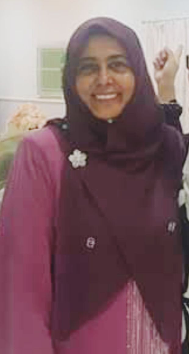 Hot Hijab MILF
