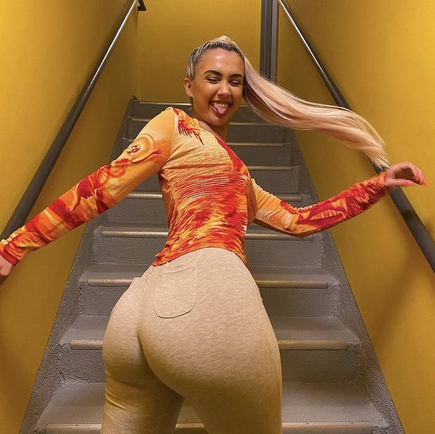Blonde Huge Ass