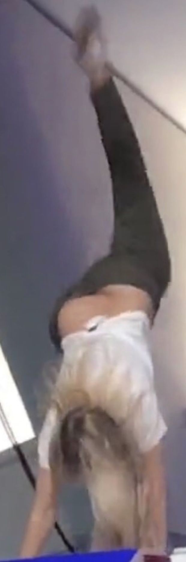 Sorry for quality, but that’s a fucking position if I’ve ever seen one