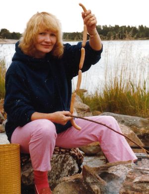 Bet you can't fit all of those up your pussy mom, prove me wrong