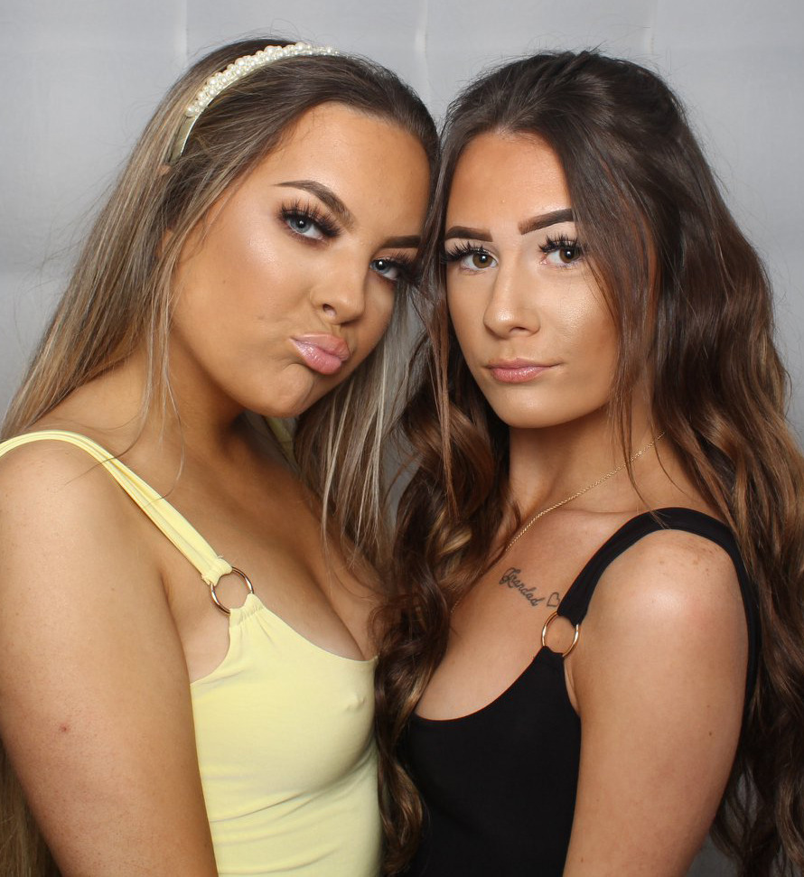 2 teens