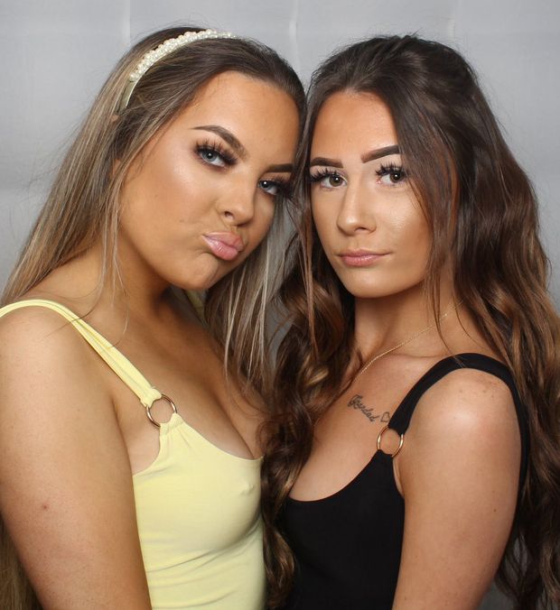 2 teens