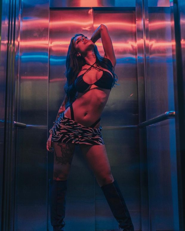 Tati Zaqui ❤️ Photo #2