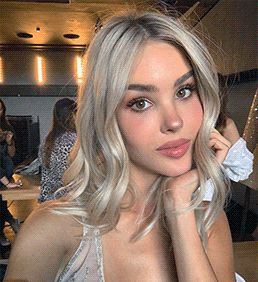 she just sat down at my table and I knew that I would fuck her today