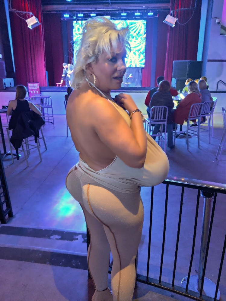 Claudia Marie partying on the Vegas strip on Feb. 26 2021