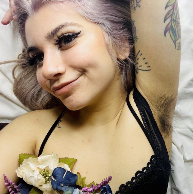 hairy armpits