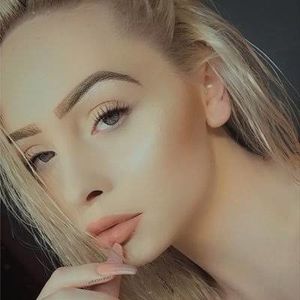 Wesley Wessyboo - very glamorous