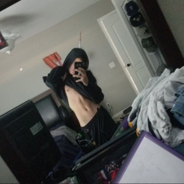 Fit Straight Teen looking for Mistress Femdom or Slave F