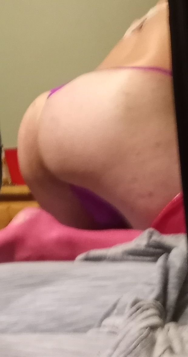 My sissy ass is taking shape