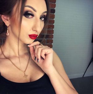 This one looks the most like my crush Emma... she has looked this good in make up