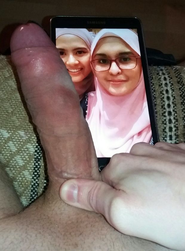 Hijab teen