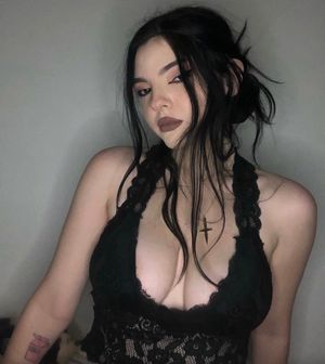Babylaur Goth Honey