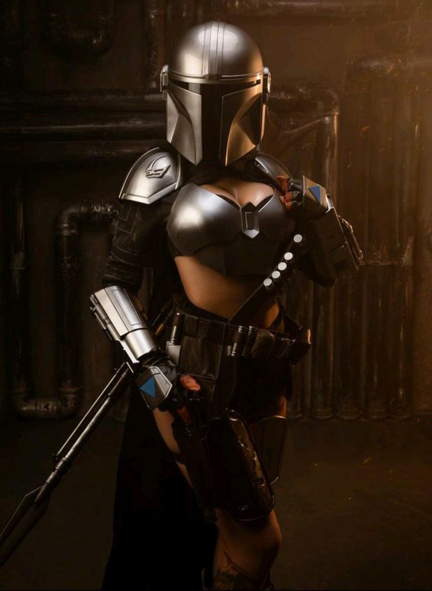 Women in bounty hunter disguises are the best.