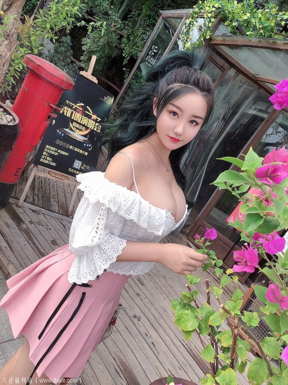 班花菀菀