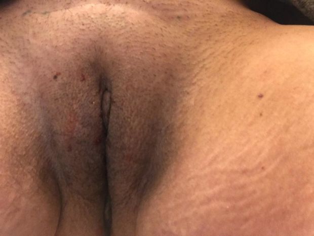 EKs pussy