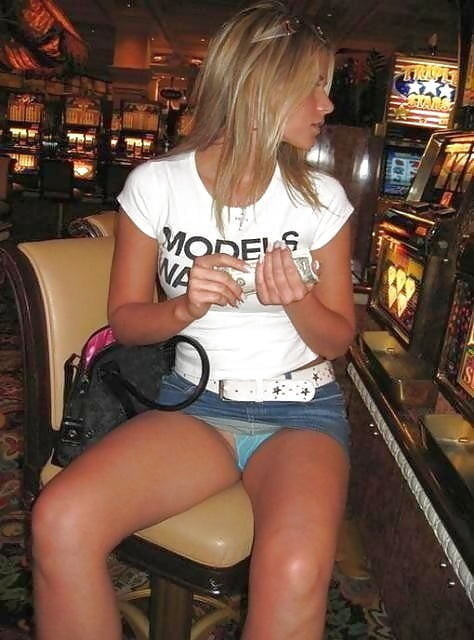 Vegas pantie flash