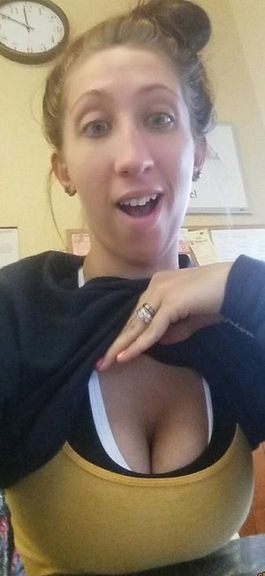 Nerds can be sexy..just look at these big tits.