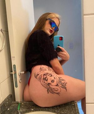 Niccole Rodrigues ❤️ Photo #3