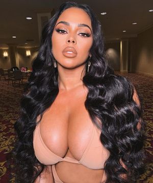 Tabria Majors and her Beautiful Cleavage