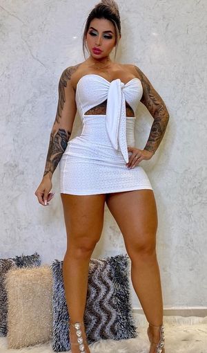 Female Muscle - Lis Valderrama