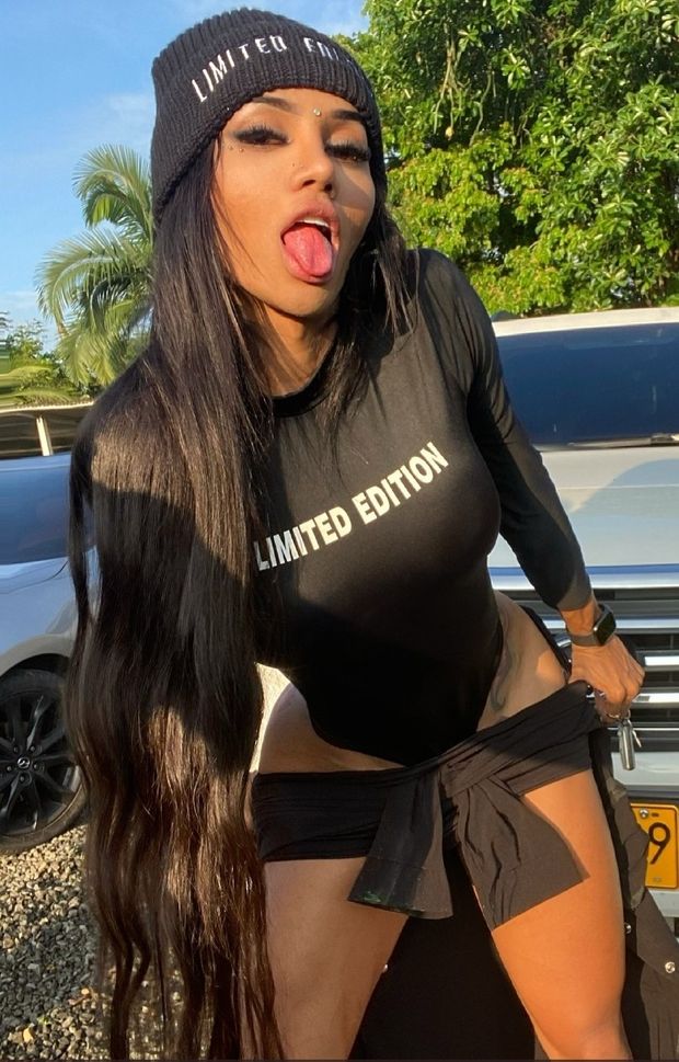 Suck My Cock Laura