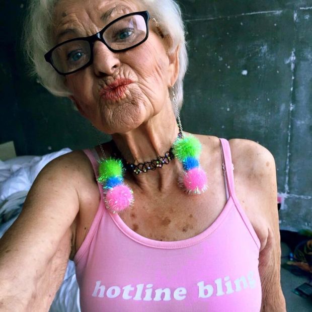 The cute GRANNY, Baddie Winkle. ❤️