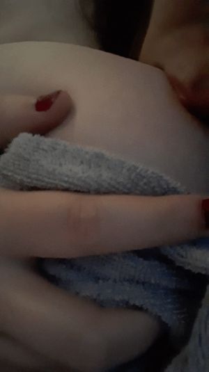 I like sucking on my tits