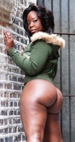 NICE PLUMP BLACK ASS