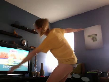 Why every guy should buy their girlfriend Wii Fit (AI remaster)