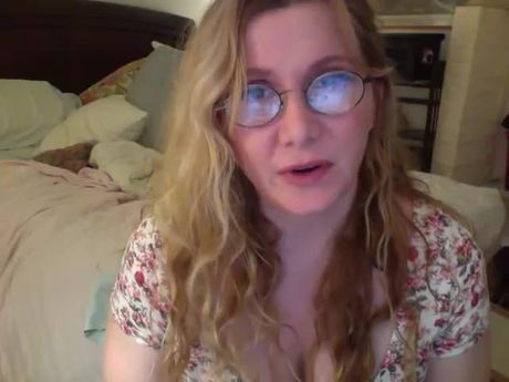 Nica Noelle giving you a virtual handjob