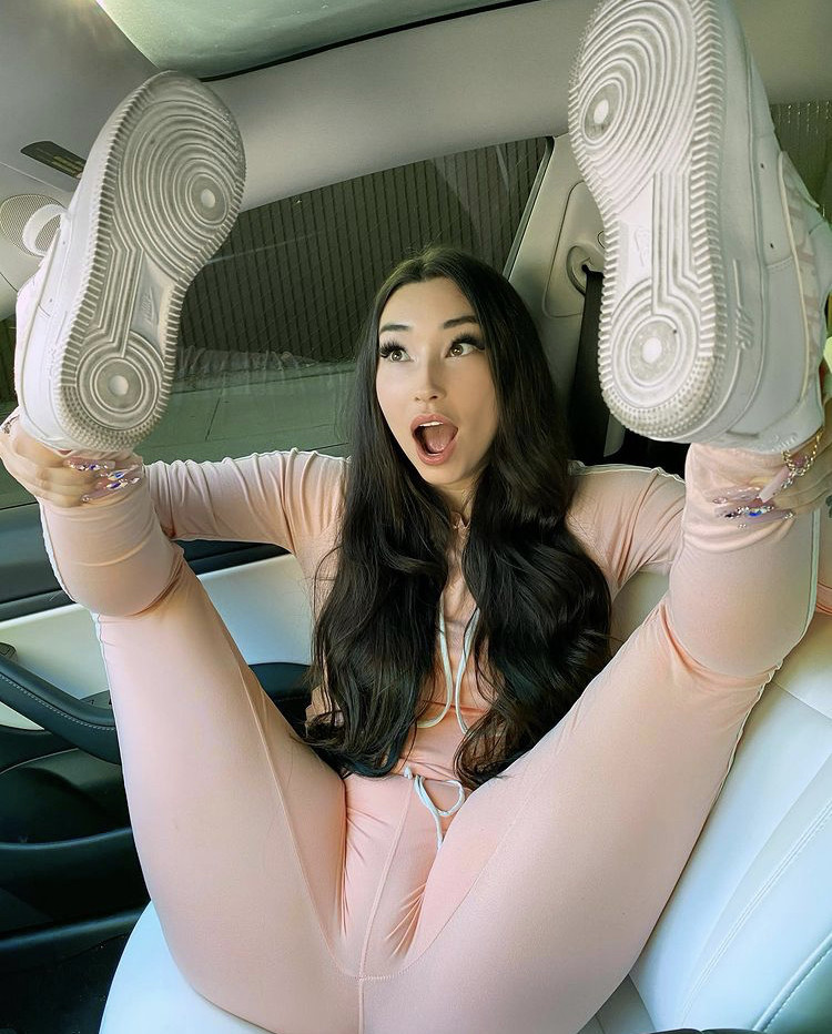 Huge camel toe