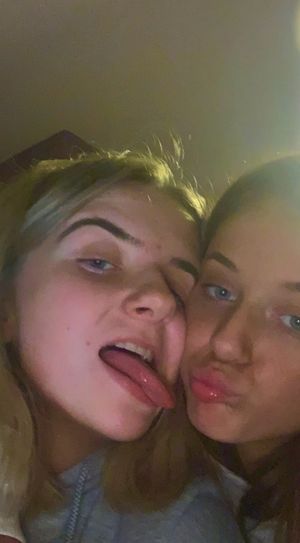 ne an my real sis we do shows kik me at tightkate18