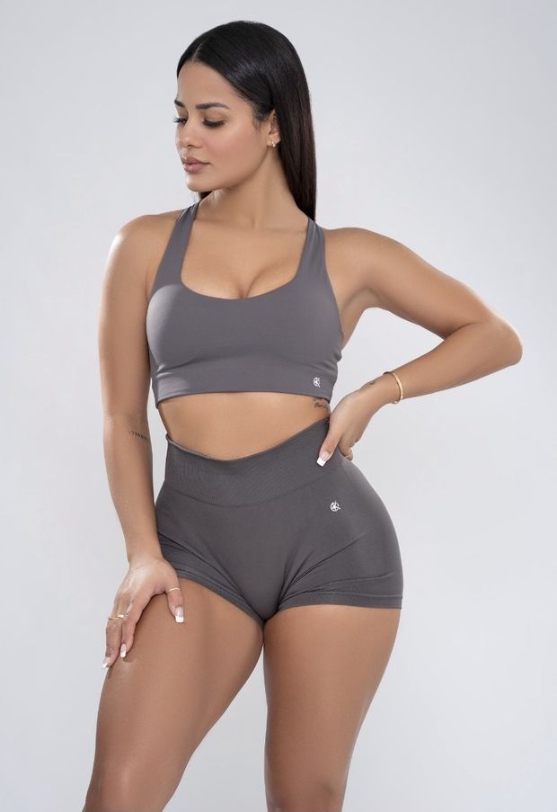 Katya Elise Henry