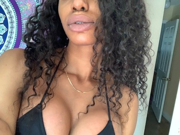 Big tits ebony babe