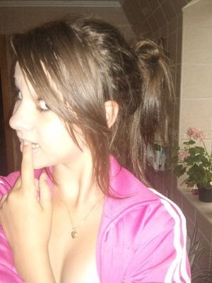 Brunette teen selfie