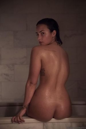 Demi Lovato culo!
