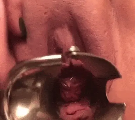 Gaping my pussy open with a speculum