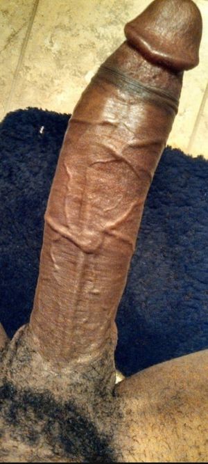 Love to swallow this huge cock❤